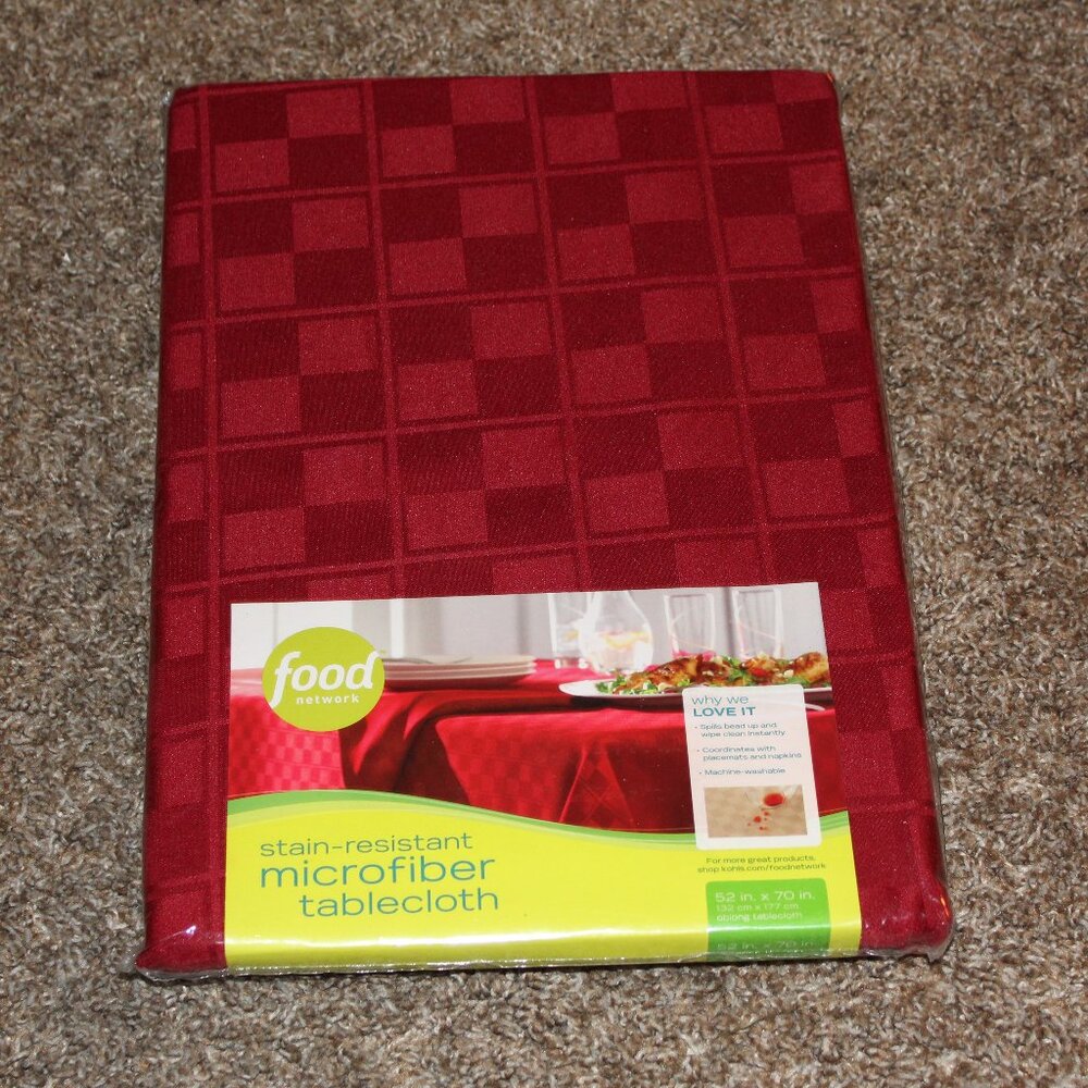 NWT Food Network Microfiber Tablecloth 52" x 70" Red
